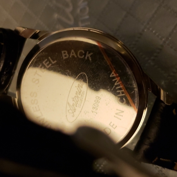 Antonino Colldction His and Hers Silvertone Faced With  Faux Crocodile Band - Picture 9 of 10